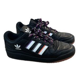 ADIDAS Men size 8.5 Sneakers